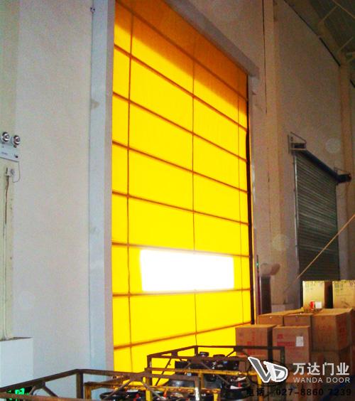 龙湖镇工厂堆积门